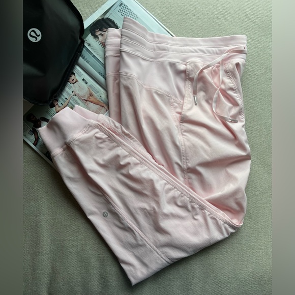 Lululemon Rare Dance Studio Lined Mid-Rise Joggers Strawberry Milkshake Size 10 - Picture 14 of 14